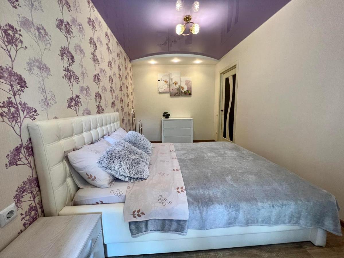 2-Комн Люкс В Центре Вишенки Vinnytsia Bagian luar foto