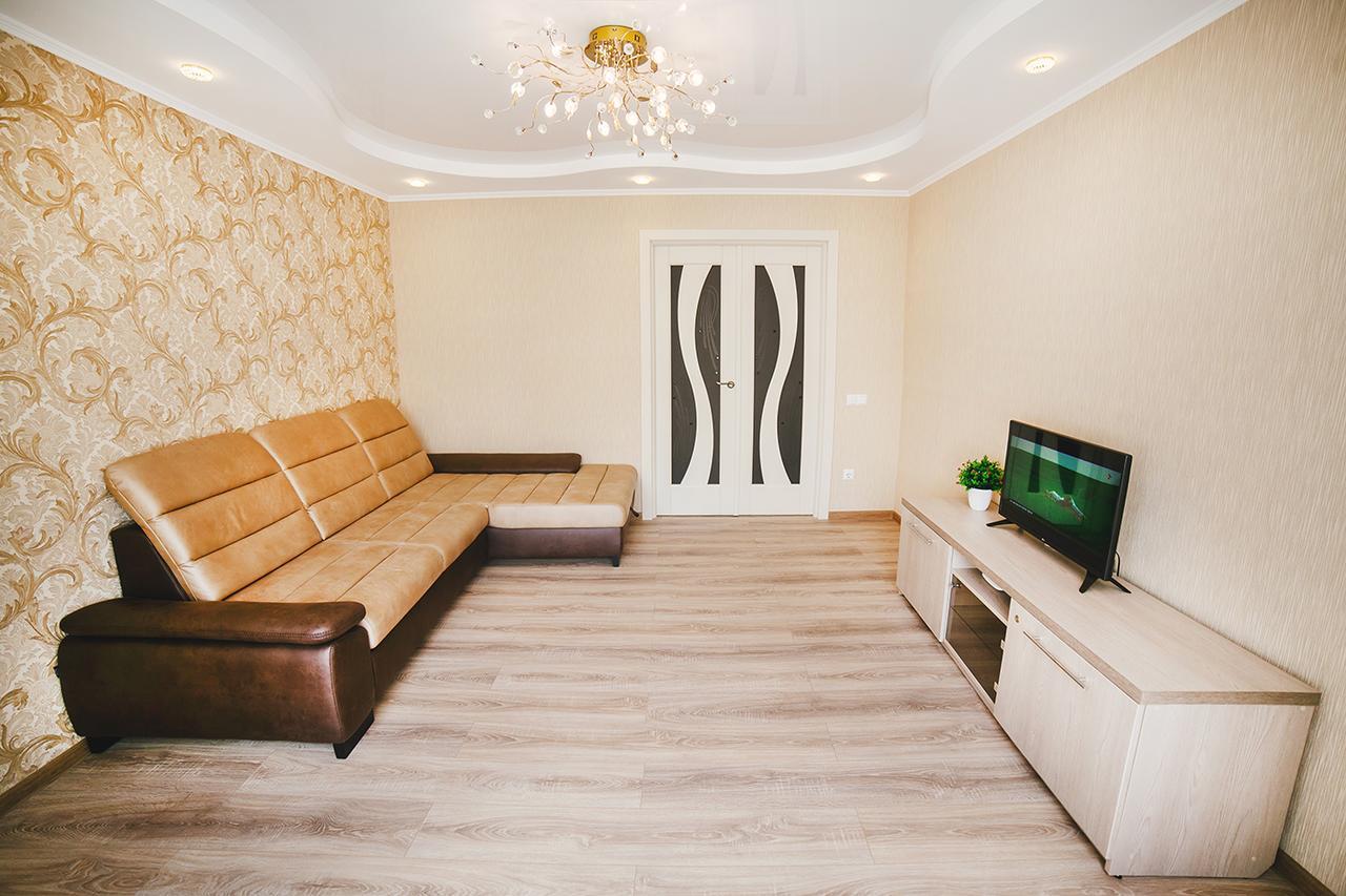 2-Комн Люкс В Центре Вишенки Vinnytsia Bagian luar foto